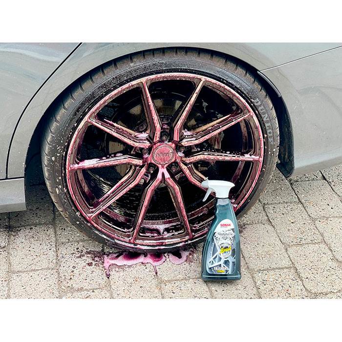 SONAX Beast Wheel Cleaner 1 liter.